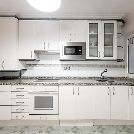 Apartmán El Sexto De Manso - 4 Hab, Bano Y Aseo, 1ª Linea *